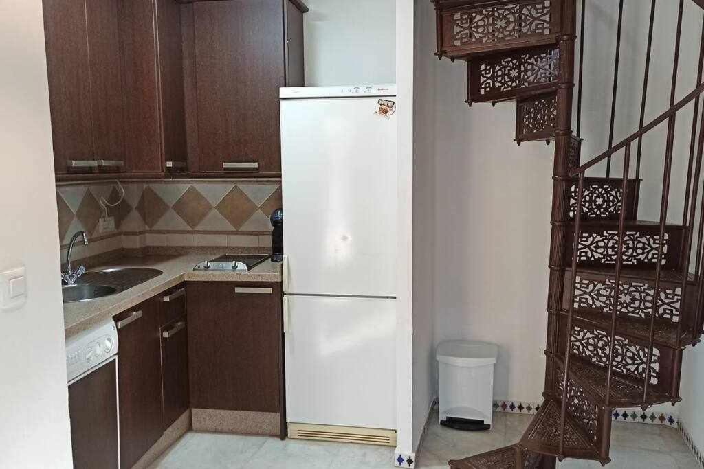 コルドバLa Pequena Escalera Mezquita Catedralアパートメント エクステリア 写真